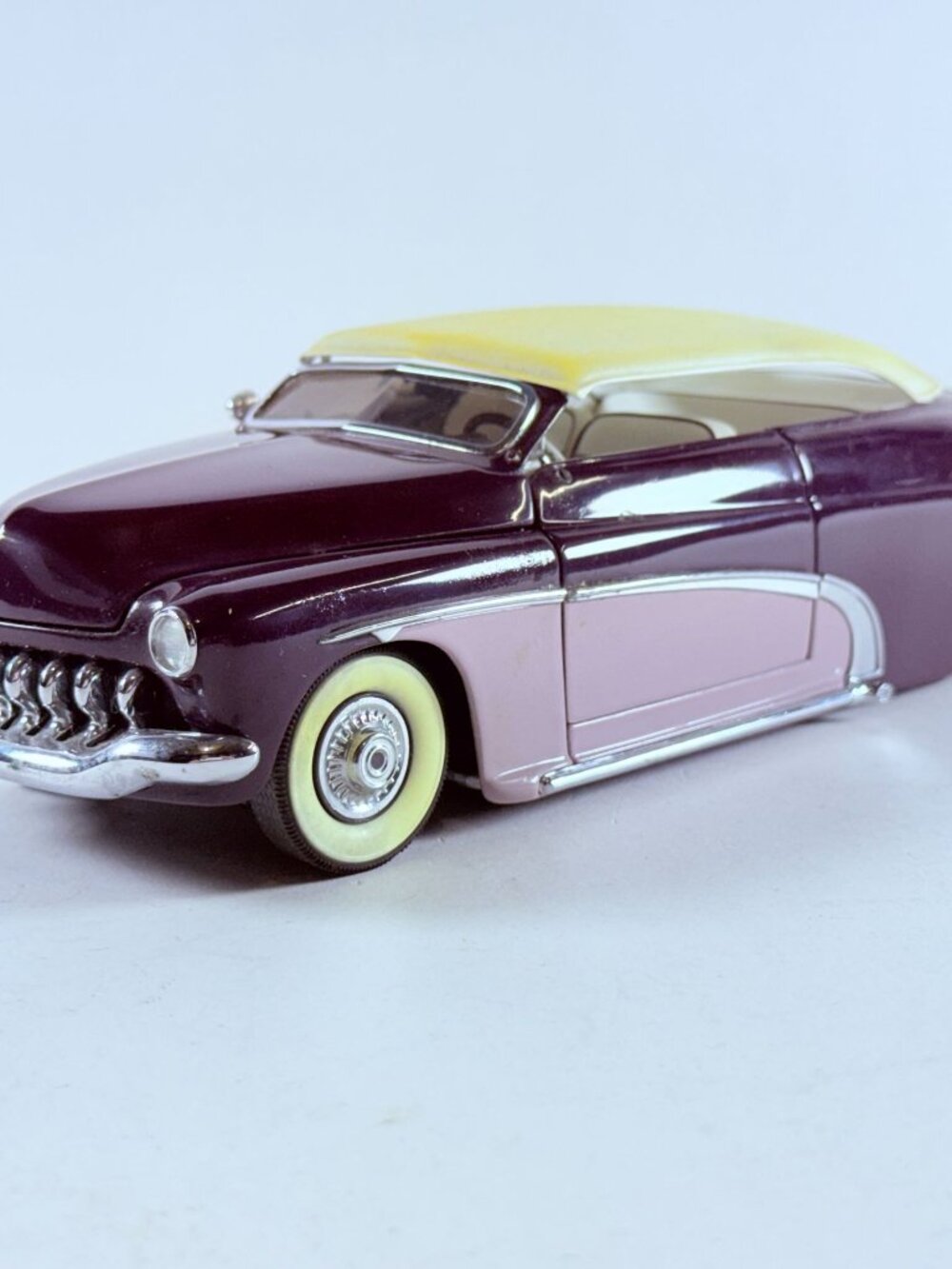 Danbury Mint 1950s Mercury Coupe Car Purple/Pink Two Tone W/Removable Hardtop